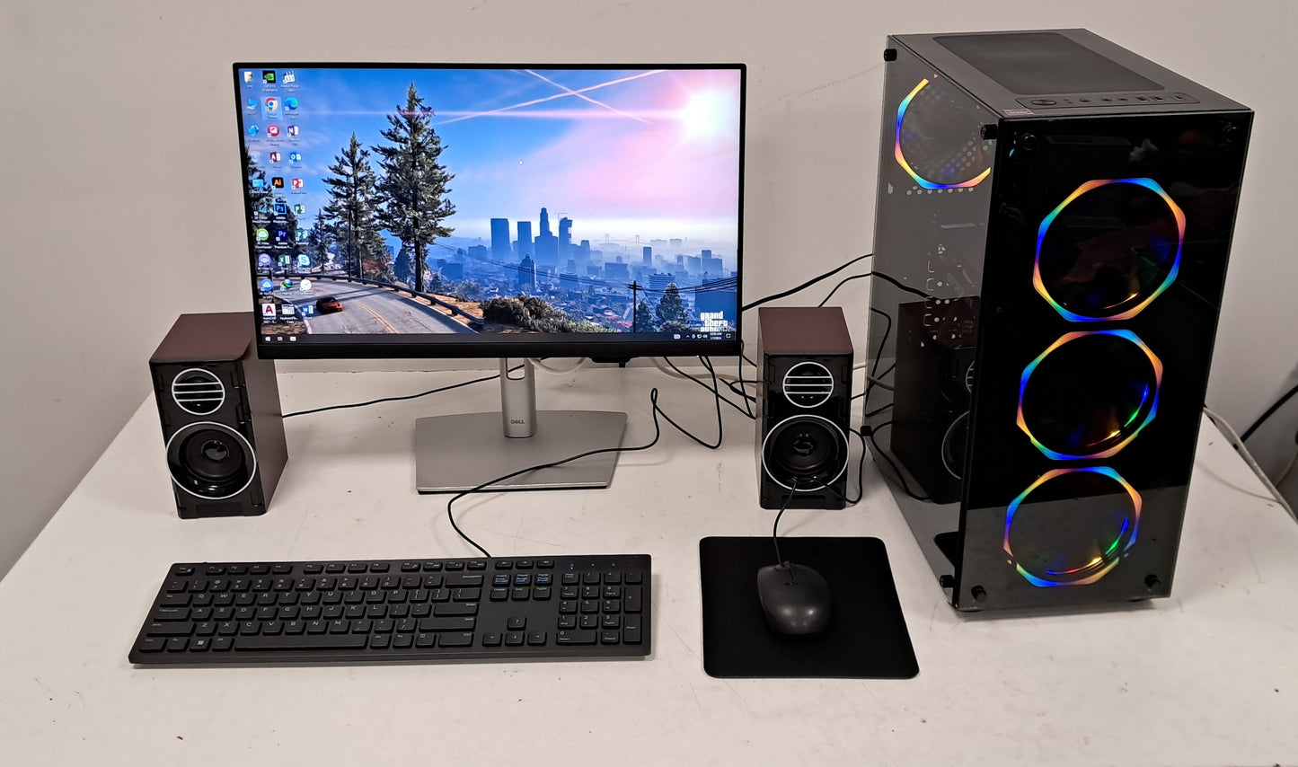 INTEL CORE i7 3.6GHZ, 16GB RAM, 8GB RX 580 GRAPHICS CARD, 256GB SSD, 500GB HDD, 24 INCH LED SCREEN, GAMING KEYBOARD MOUSE HEADSET